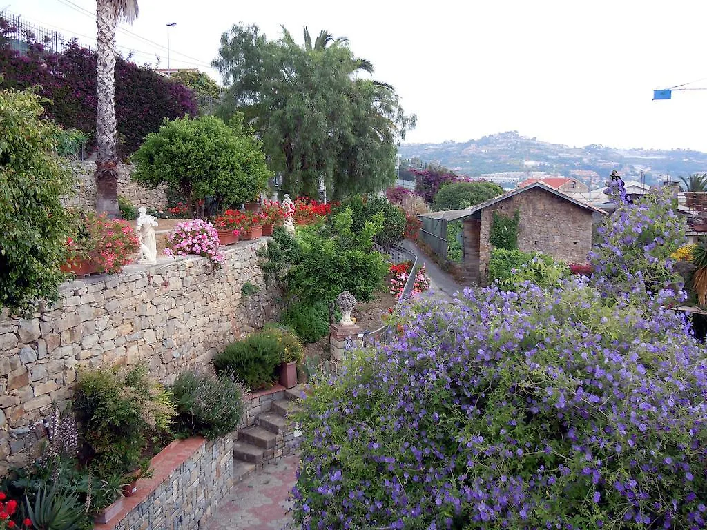 Villa Gabry B&B Ospedaletti 0*,