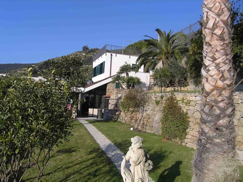 Villa Gabry B&B Ospedaletti Italy